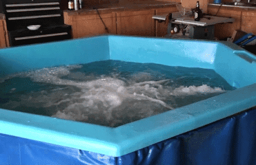 Portable hot tub rental unit